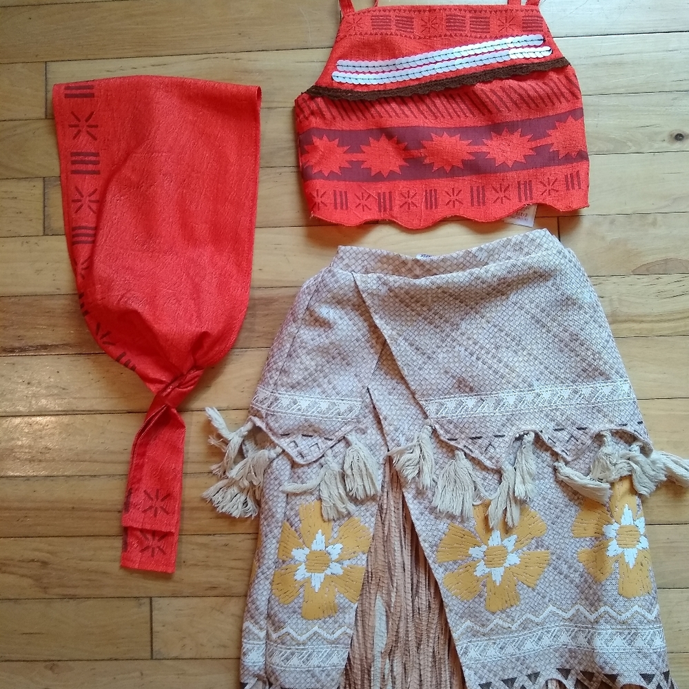Disney Store Moana Costume dress up 3 Piece Size 4
